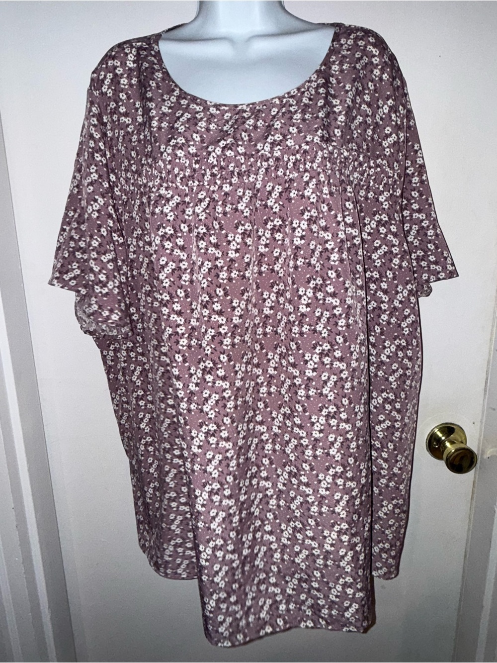 BloomChic Lavendar/Mauve Purple  Floral Scoop Neck Tunic plus 4X